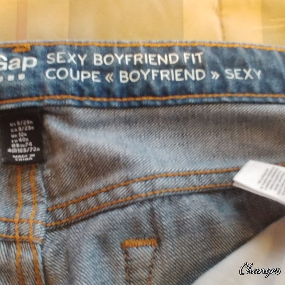 Gap boyfriend style jeans size 28